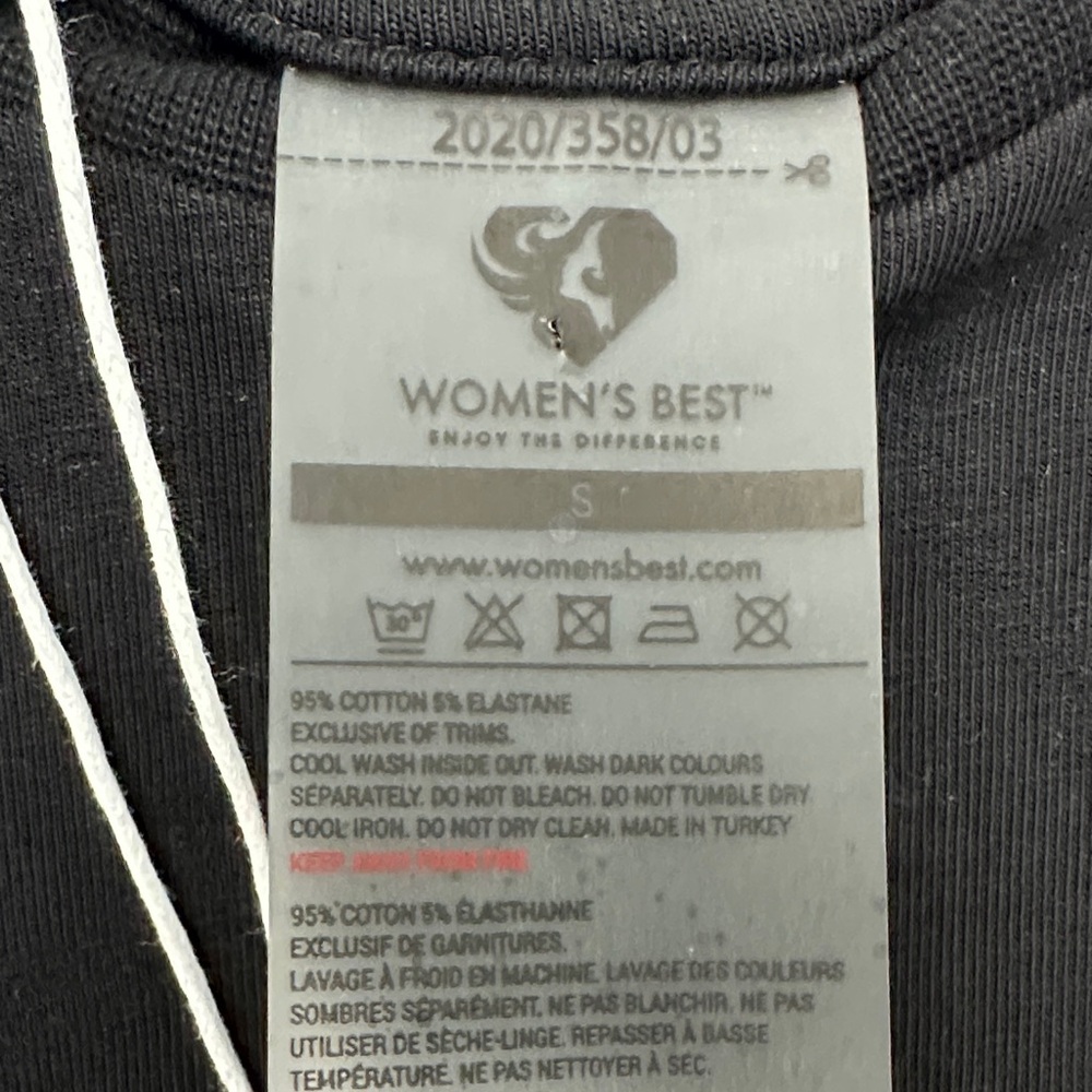 Women's Best Classic Black Short Sleeve Tee - Picture 2 of 5